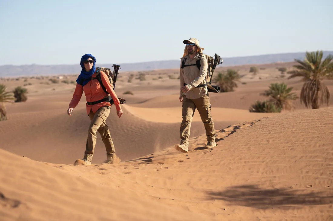 Camisa de Montaña y Trekking Hombre Forclaz Desert 500 Anti-UV Beige