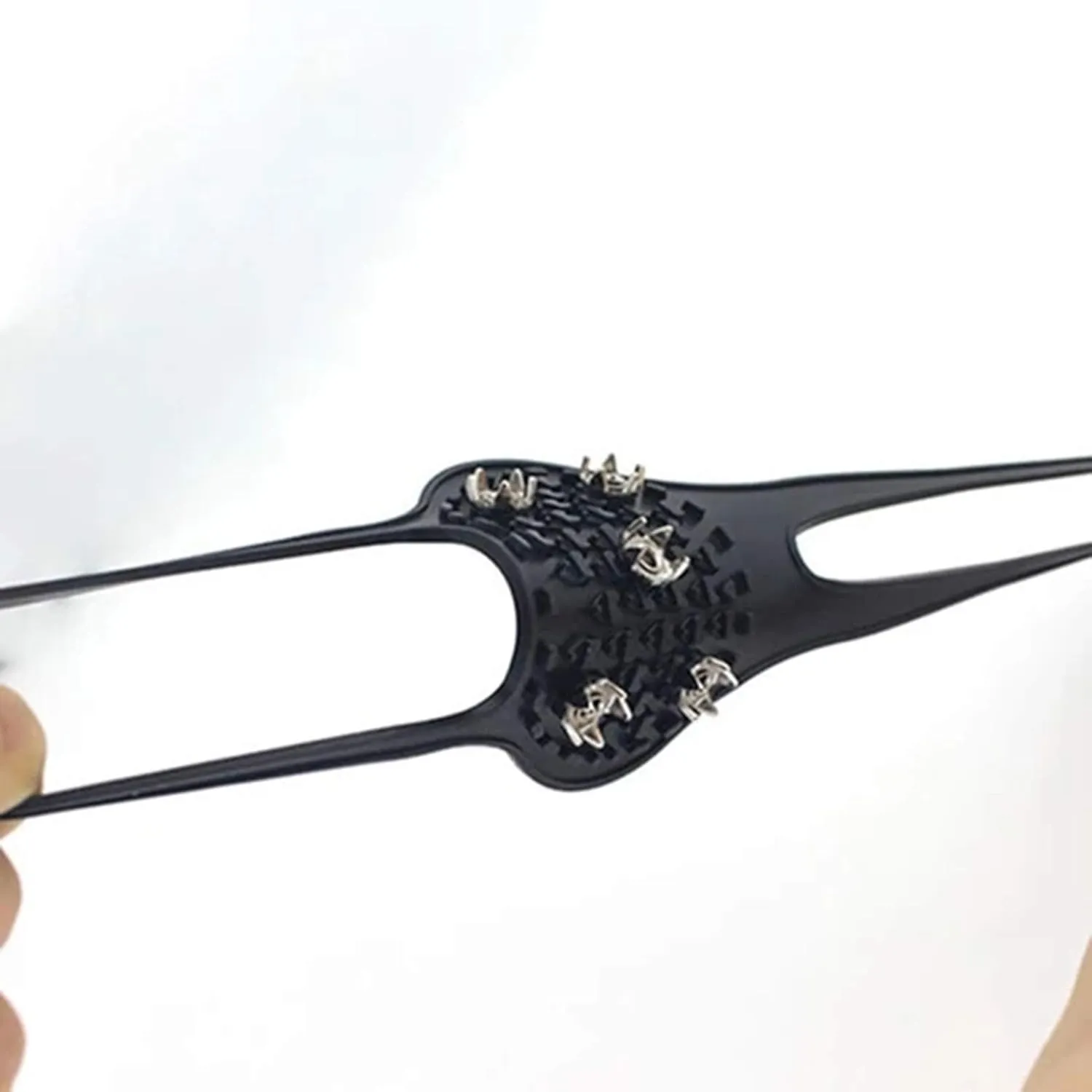 VALINK Universal Non-Slip Gripper Spikes Anti-Slip Over Shoe Durable Cleats with Good Elasticity Easy to Pull On or Take Off